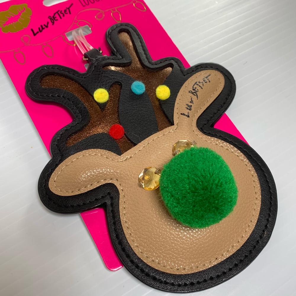 Luv Betsy Johnson Reindeer Jumbo Luggage Tag‎